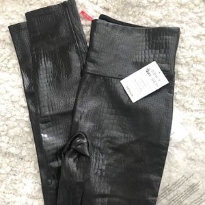 SPANX NWT Faux Leather Croc Shine -Brown/Black